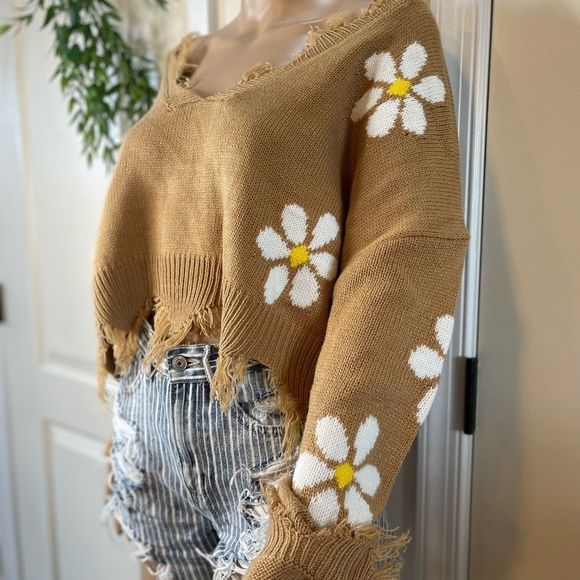 Just Polly distressed cropped sweater XL - Picture 2 of 4
